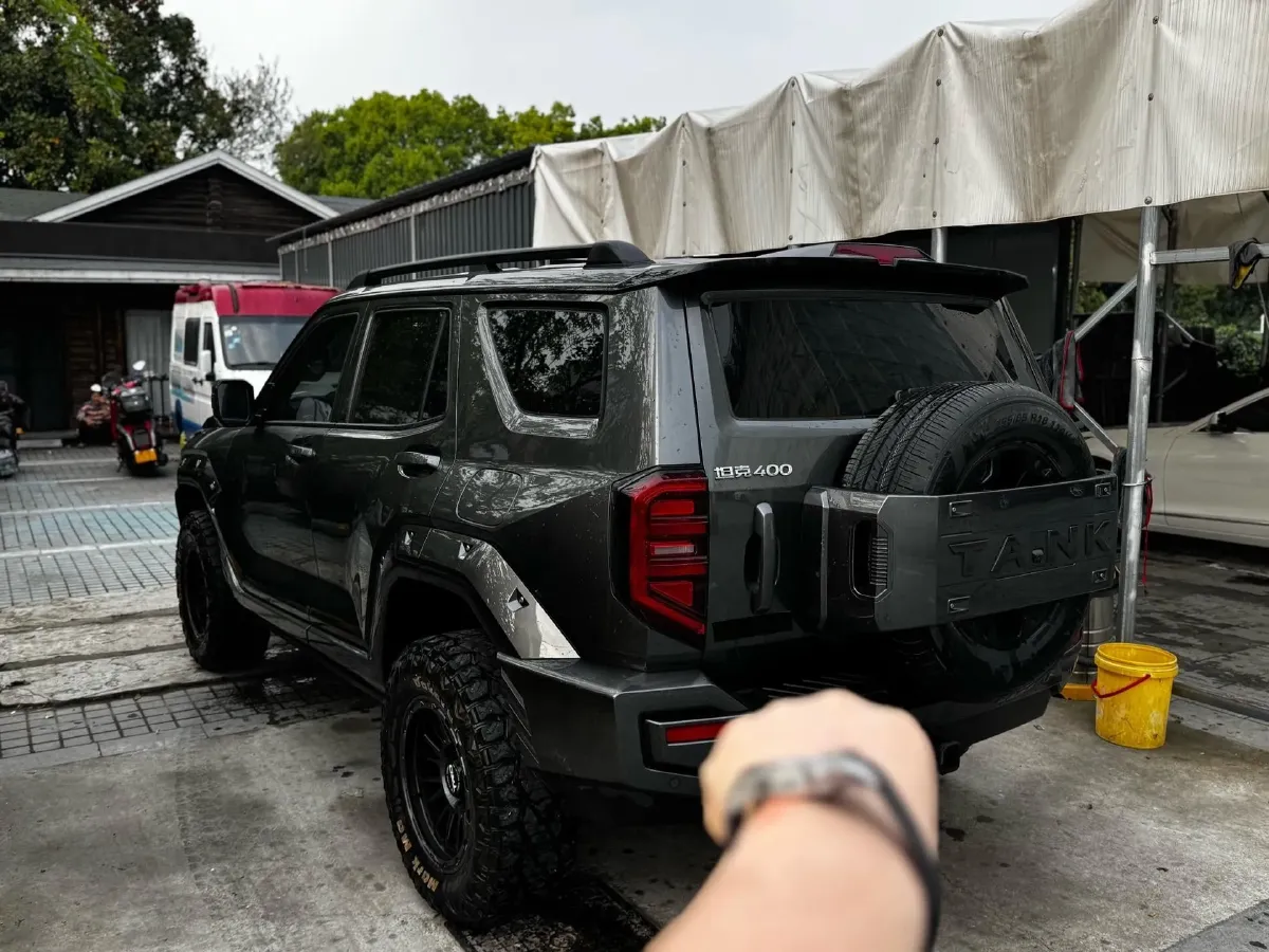 2023 Tank 400 2.0T 252HP L4 9AT PHEV 37.1KWH,autocango,china used car exporter,china ev exporter,chinese used car exporter,chinese used ev exporter