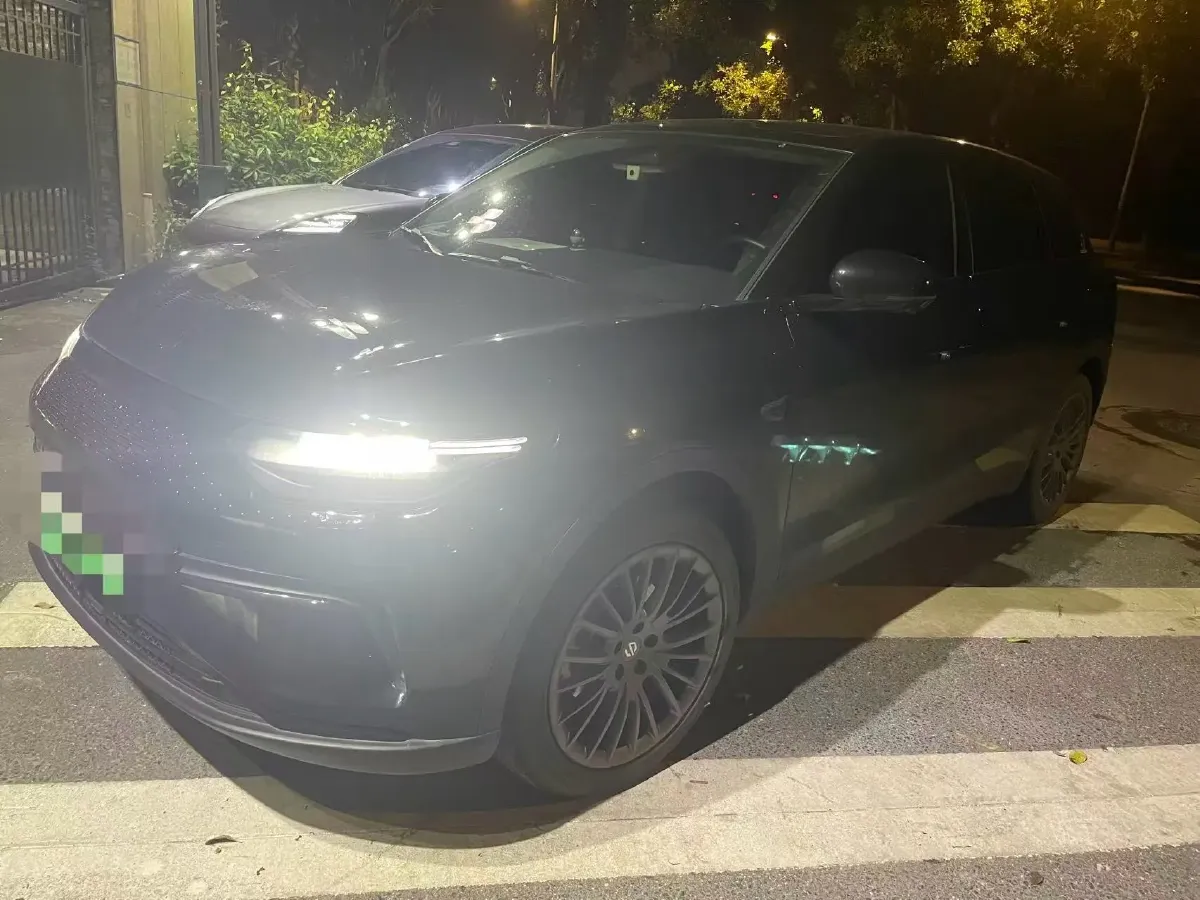 2023 Leapmotor C11 1.5L 95HP L4 REEV 30.1KWH,autocango,china used car exporter,china ev exporter,chinese used car exporter,chinese used ev exporter