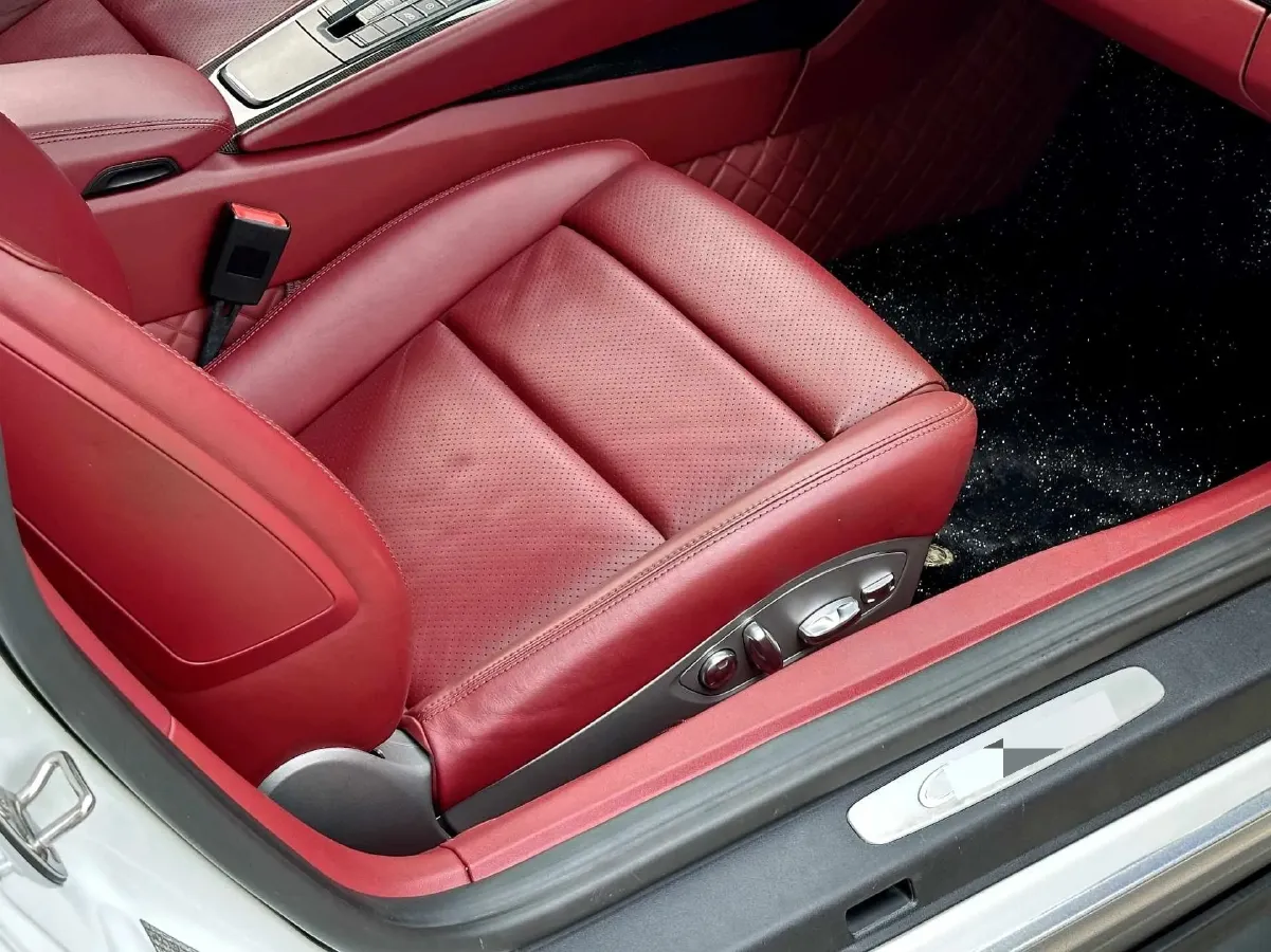 2016 Volvo XC90 PHEV 2.0T 320HP L4 8AT PHEV 9.2KWH,autocango,china used car exporter,china ev exporter,chinese used car exporter,chinese used ev exporter