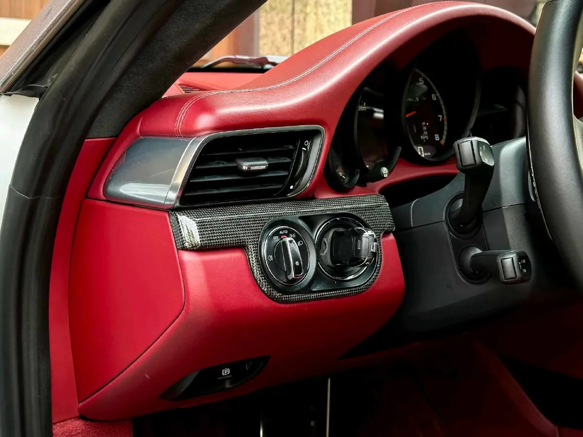 2016 Volvo XC90 PHEV 2.0T 320HP L4 8AT PHEV 9.2KWH,autocango,china used car exporter,china ev exporter,chinese used car exporter,chinese used ev exporter