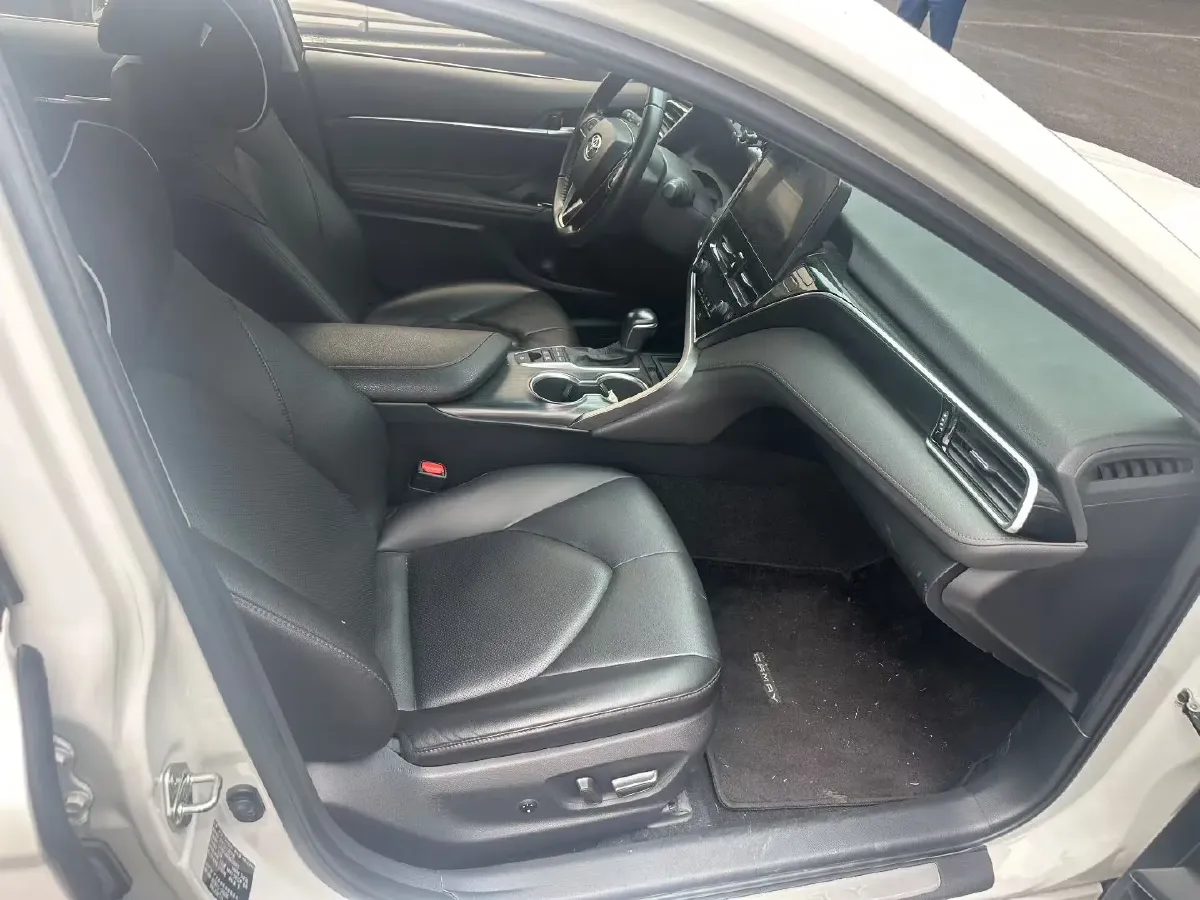 2023 Toyota Camry 2.5L 178HP L4 E-CVT Hybrid,autocango,china used car exporter,china ev exporter,chinese used car exporter,chinese used ev exporter