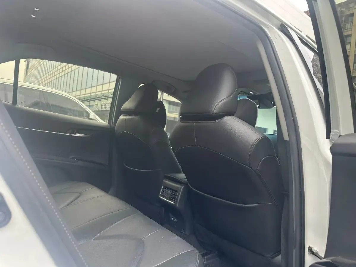 2023 Toyota Camry 2.5L 178HP L4 E-CVT Hybrid,autocango,china used car exporter,china ev exporter,chinese used car exporter,chinese used ev exporter