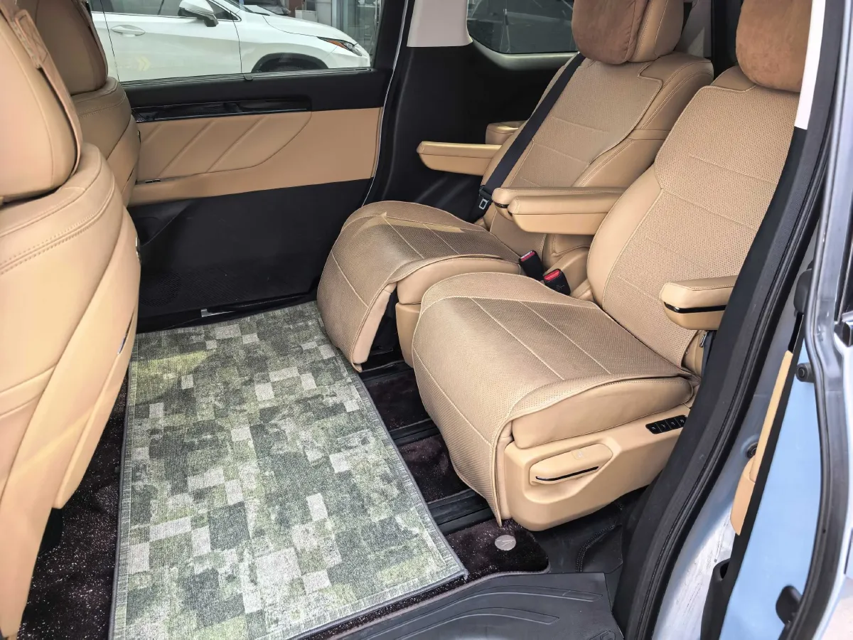 2024 GAC Trumpchi E8 2.0L 140HP L4 2DHT PHEV 25.57KWH,autocango,china used car exporter,china ev exporter,chinese used car exporter,chinese used ev exporter