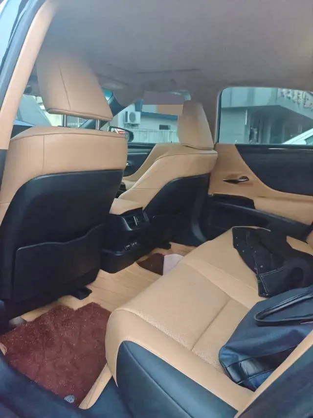 2023 Lexus ES 2.0L 173HP L4 CVT,autocango,china used car exporter,china ev exporter,chinese used car exporter,chinese used ev exporter