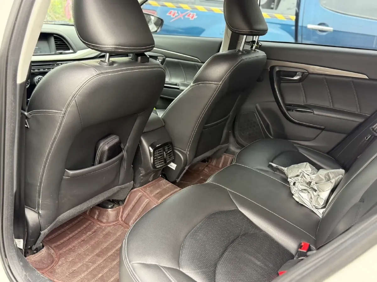 2019 GAC Trumpchi GA6 1.5T 169HP L4 6AT,autocango,china used car exporter,china ev exporter,chinese used car exporter,chinese used ev exporter