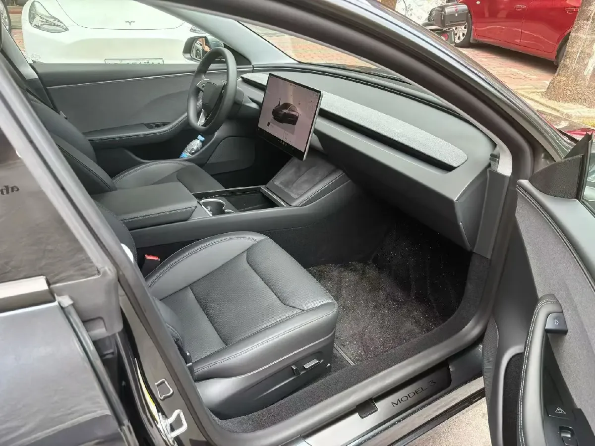 2025 Tesla Model 3 BEV 62.5KWH,autocango,china used car exporter,china ev exporter,chinese used car exporter,chinese used ev exporter