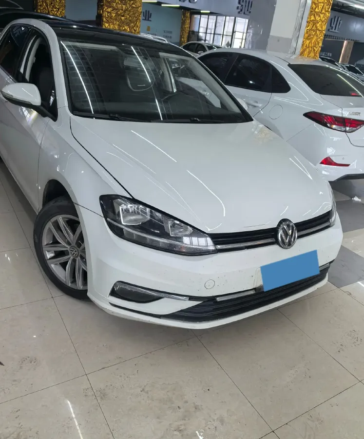 2018 Volkswagen Golf 1.6L 110HP L4 6AT,autocango,china used car exporter,china ev exporter,chinese used car exporter,chinese used ev exporter