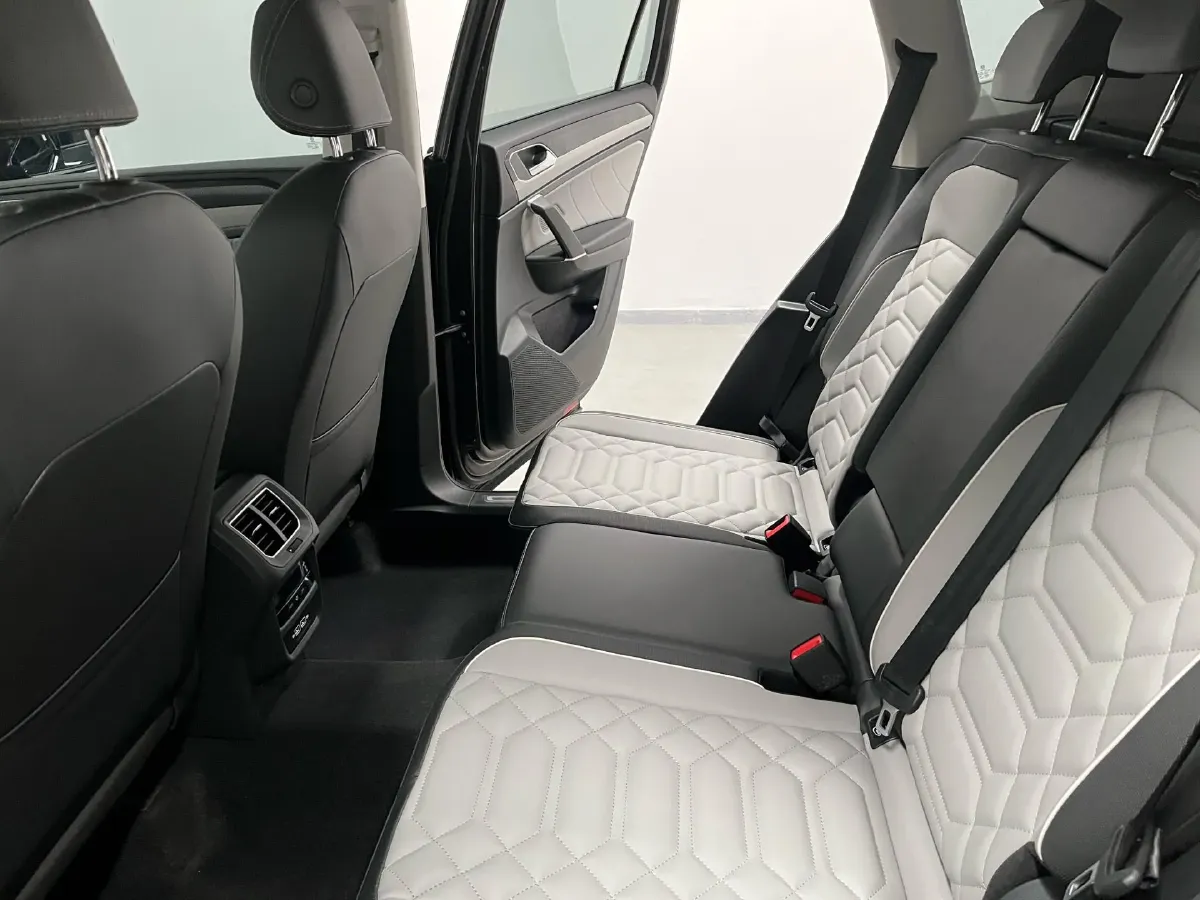 2023 Volkswagen Tayron 1.4T 150HP L4 7DCT,autocango,china used car exporter,china ev exporter,chinese used car exporter,chinese used ev exporter