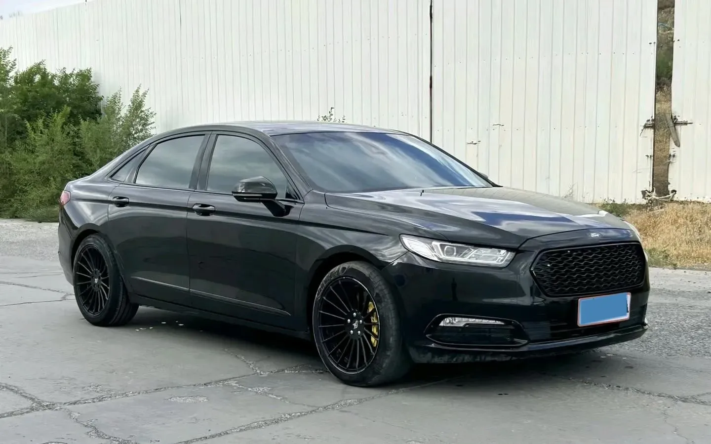 2017 Ford Taurus 2.0T 245HP L4 6AT,autocango,china used car exporter,china ev exporter,chinese used car exporter,chinese used ev exporter