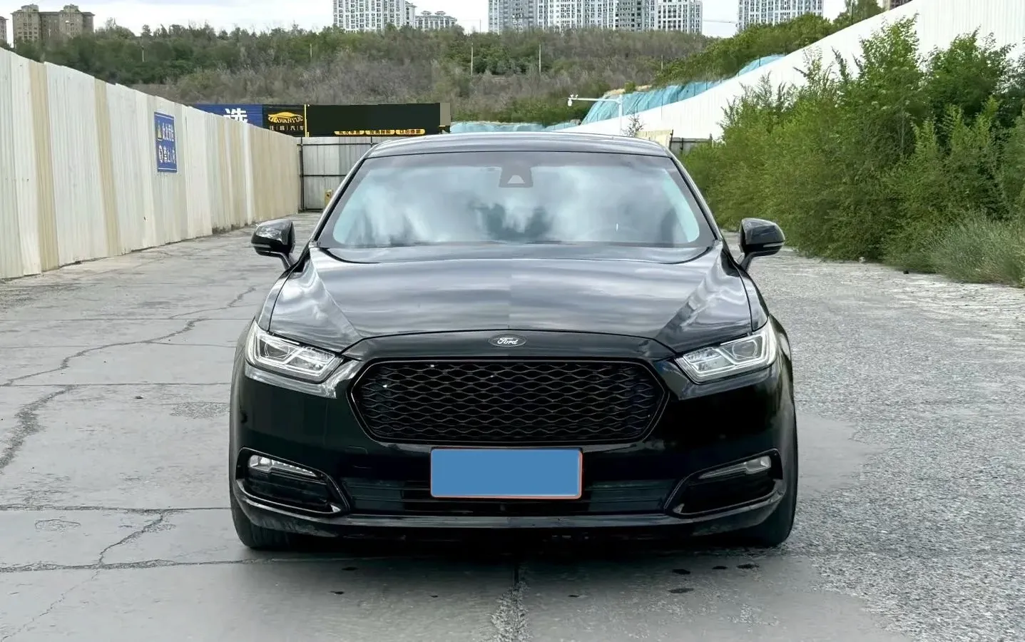 2017 Ford Taurus 2.0T 245HP L4 6AT,autocango,china used car exporter,china ev exporter,chinese used car exporter,chinese used ev exporter