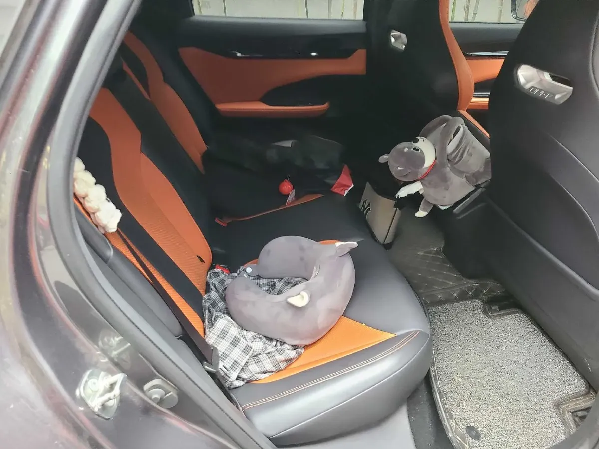 2023 ChangAn UNI-V 1.5T 188HP L4 7DCT,autocango,china used car exporter,china ev exporter,chinese used car exporter,chinese used ev exporter