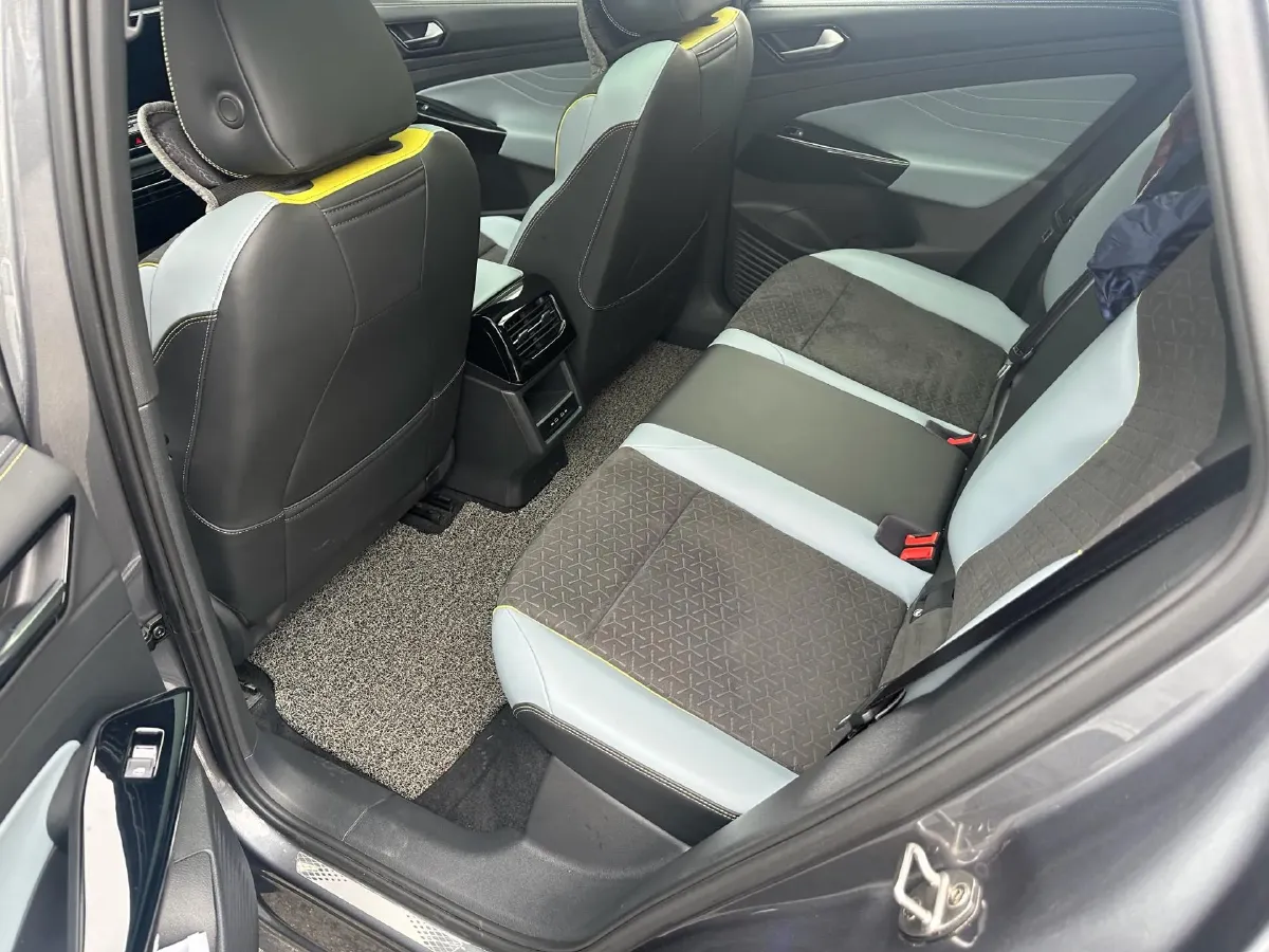 2021 Volkswagen ID.4 Crozz BEV 84.8KWH,autocango,china used car exporter,china ev exporter,chinese used car exporter,chinese used ev exporter