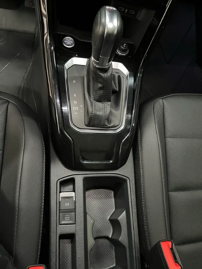 2022 Volkswagen T-Roc 1.4T 150HP L4 7DCT,autocango,china used car exporter,china ev exporter,chinese used car exporter,chinese used ev exporter