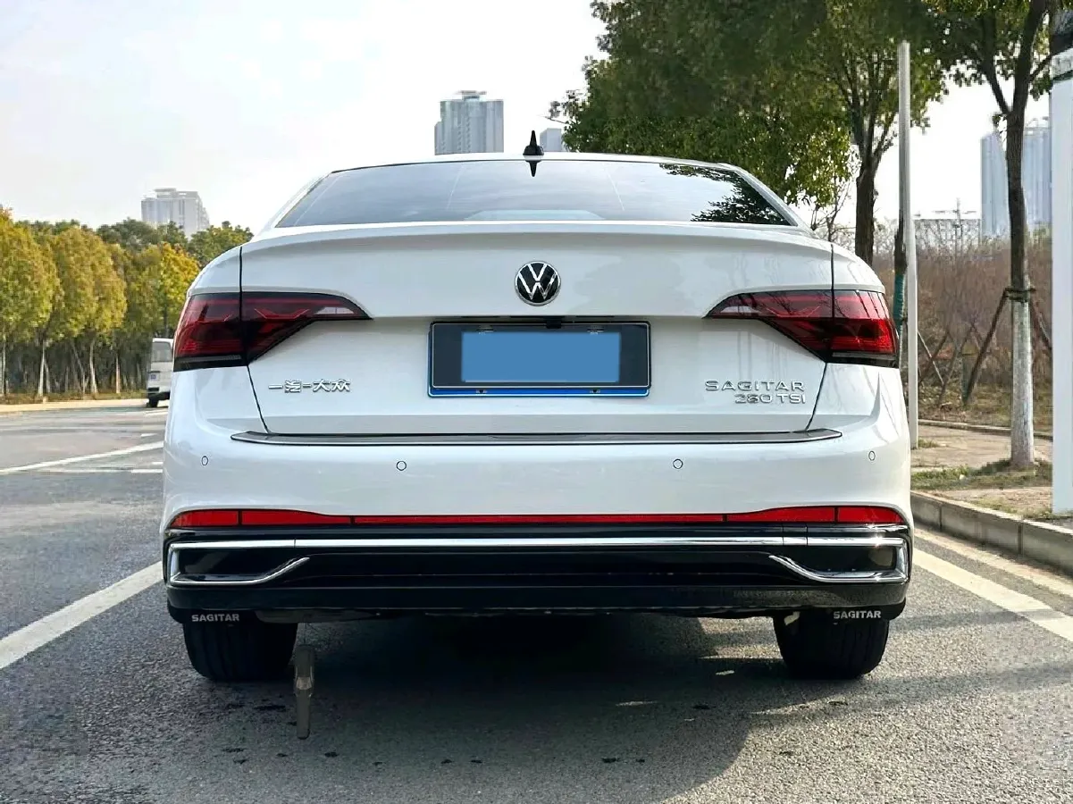 2023 Volkswagen Sagitar 1.5T 160HP L4 7DCT,autocango,china used car exporter,china ev exporter,chinese used car exporter,chinese used ev exporter