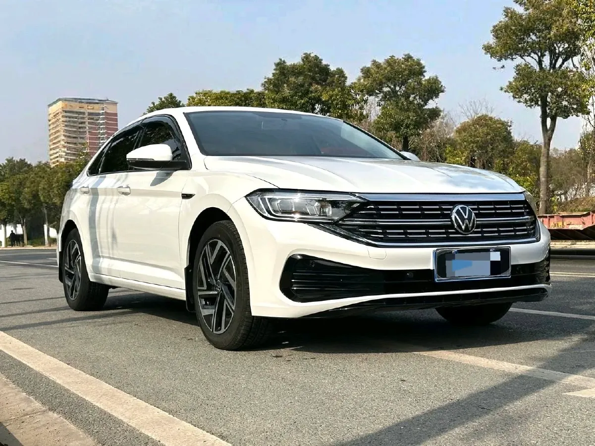 2023 Volkswagen Sagitar 1.5T 160HP L4 7DCT,autocango,china used car exporter,china ev exporter,chinese used car exporter,chinese used ev exporter