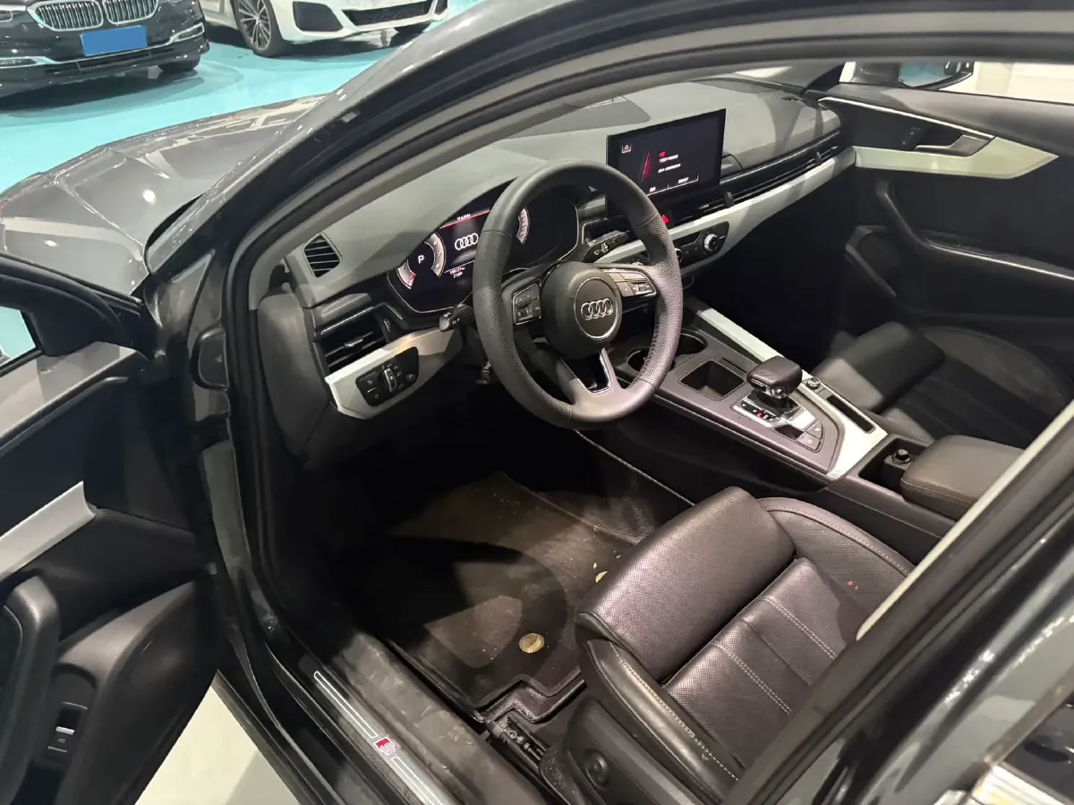 2020 Audi A4L 2.0T 190HP L4 7DCT,autocango,china used car exporter,china ev exporter,chinese used car exporter,chinese used ev exporter