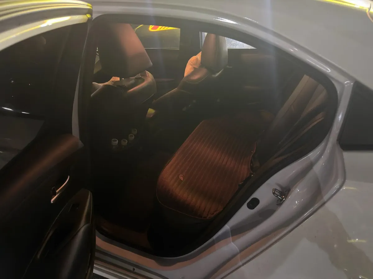 2021 Toyota Corolla 1.5L 121HP L3 6MT,autocango,china used car exporter,china ev exporter,chinese used car exporter,chinese used ev exporter