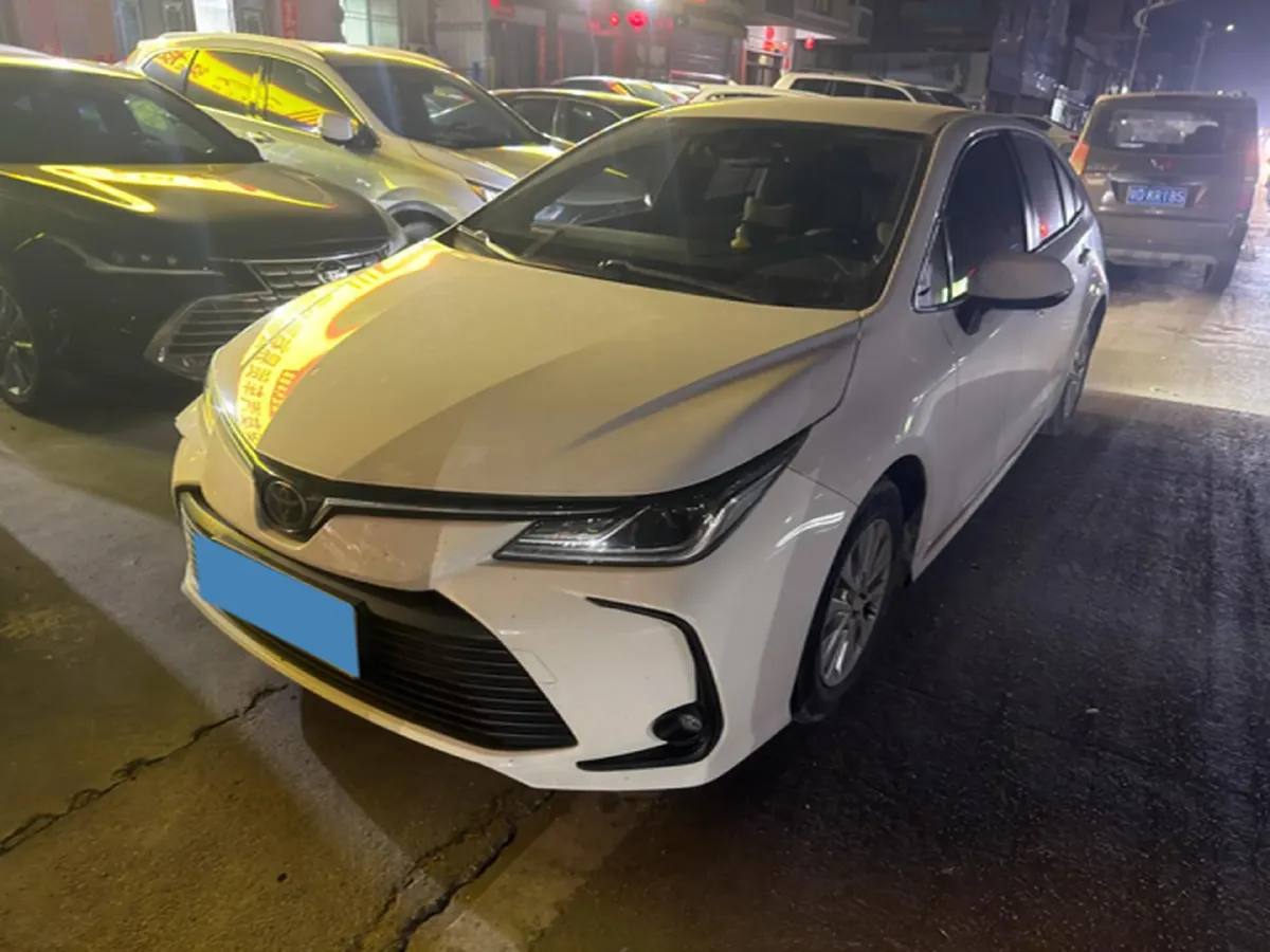 2021 Toyota Corolla 1.5L 121HP L3 6MT,autocango,china used car exporter,china ev exporter,chinese used car exporter,chinese used ev exporter