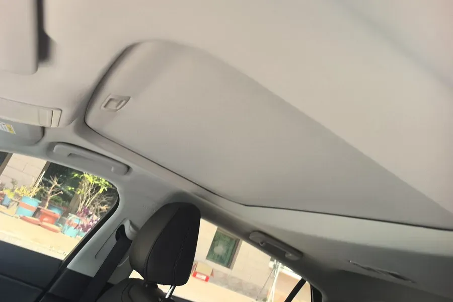 2025 Ford Mondeo 2.0T 254HP L4 8AT,autocango,china used car exporter,china ev exporter,chinese used car exporter,chinese used ev exporter