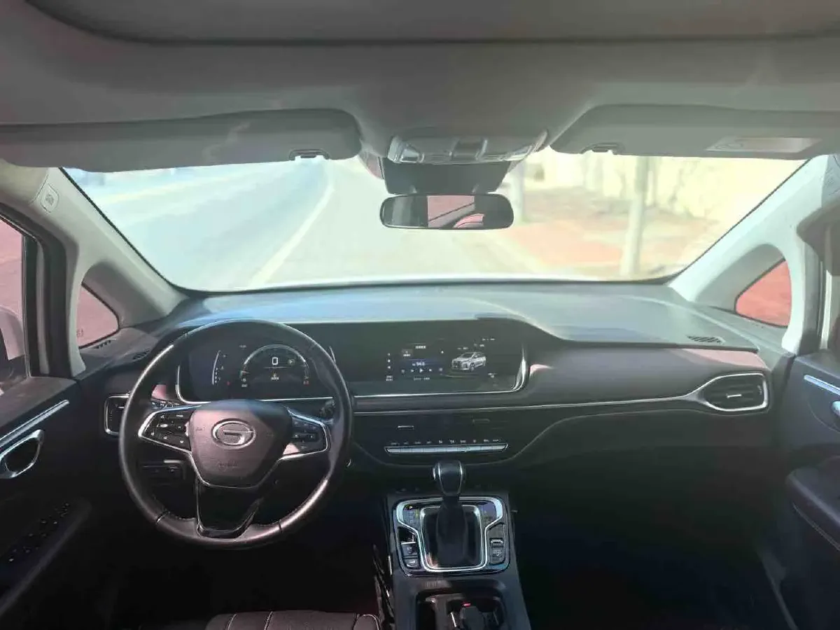 2021 GAC Trumpchi M6 1.5T 169HP L4 7DCT,autocango,china used car exporter,china ev exporter,chinese used car exporter,chinese used ev exporter