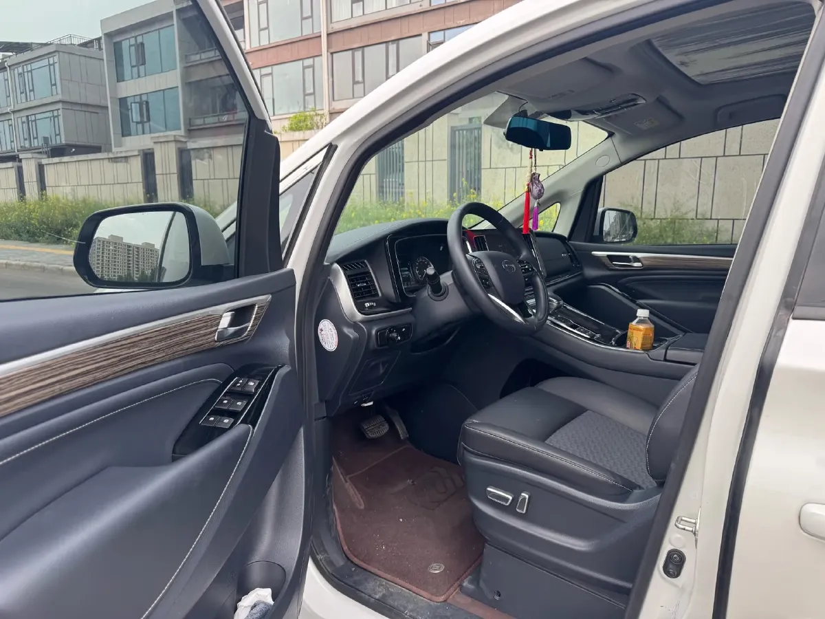 2023 GAC Trumpchi M8 2.0T 252HP L4 8AT,autocango,china used car exporter,china ev exporter,chinese used car exporter,chinese used ev exporter