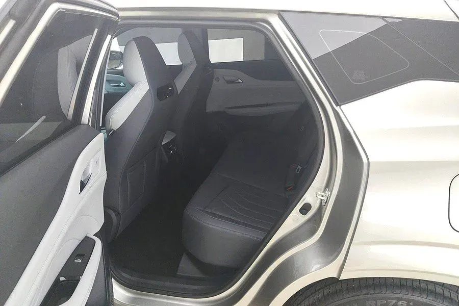 2024 ChangAn UNI-Z 1.5L 98HP L4 E-CVT PHEV 18.4KWH,autocango,china used car exporter,china ev exporter,chinese used car exporter,chinese used ev exporter