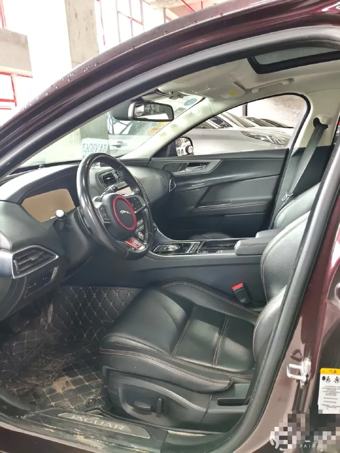 2019 Land Rover Discovery Sport 2.0T 200HP L4 9AT,autocango,china used car exporter,china ev exporter,chinese used car exporter,chinese used ev exporter