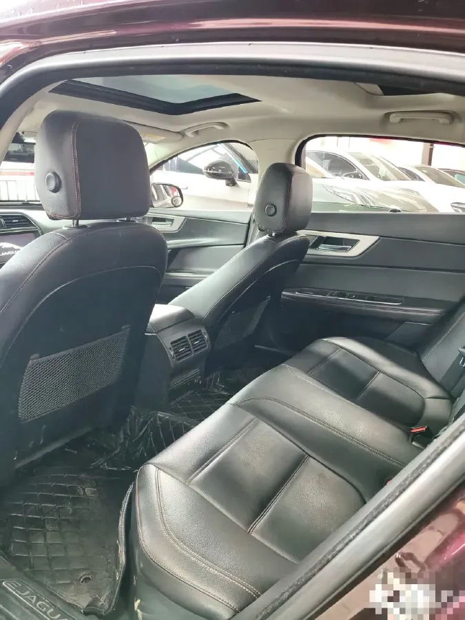 2019 Land Rover Discovery Sport 2.0T 200HP L4 9AT,autocango,china used car exporter,china ev exporter,chinese used car exporter,chinese used ev exporter