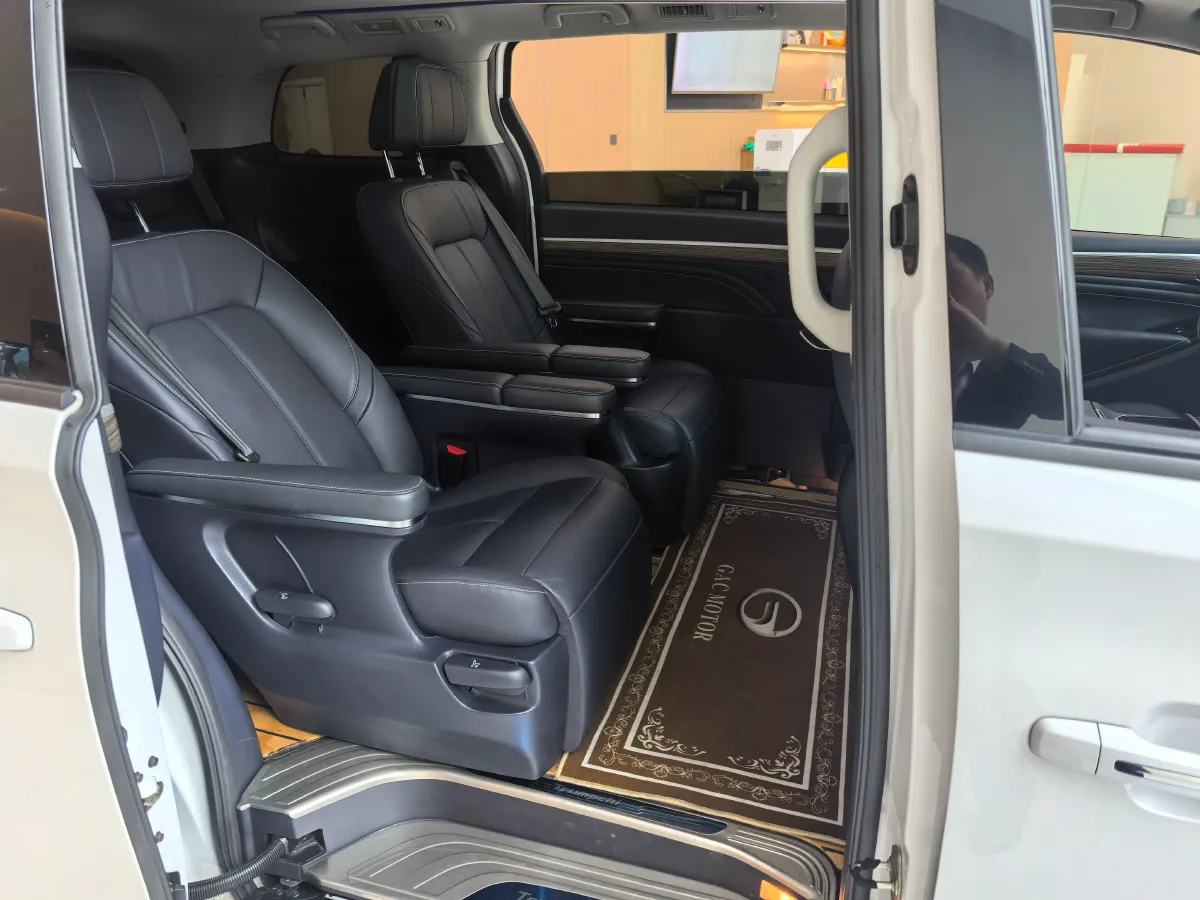 2021 GAC Trumpchi M8 2.0T 252HP L4 8AT,autocango,china used car exporter,china ev exporter,chinese used car exporter,chinese used ev exporter