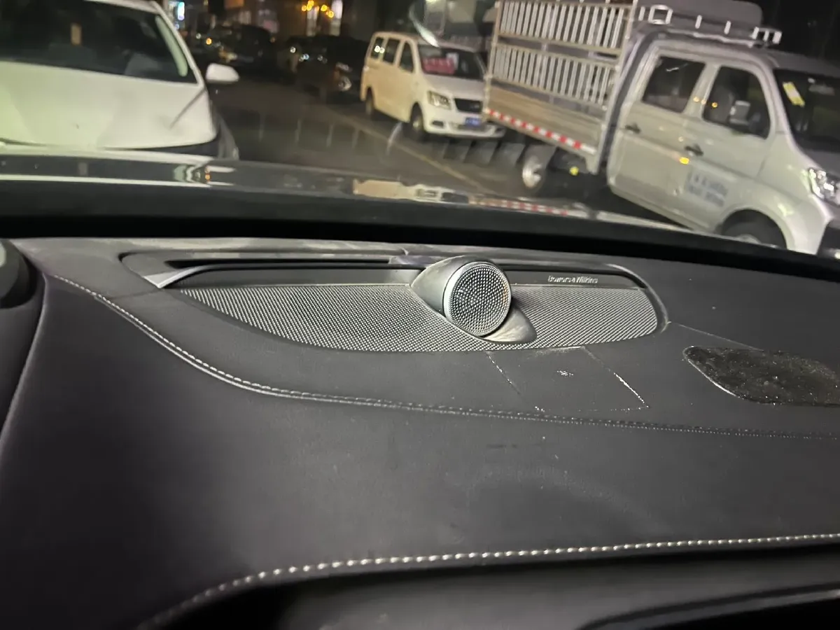 2018 Volvo XC90 2.0T 320HP L4 8AT,autocango,china used car exporter,china ev exporter,chinese used car exporter,chinese used ev exporter