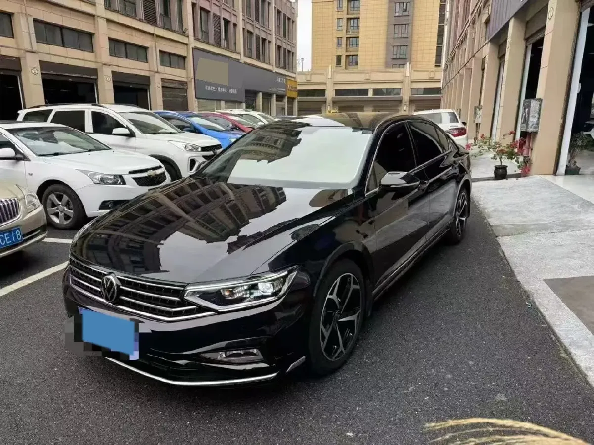2023 Volkswagen Magotan 2.0T 186HP L4 7DCT,autocango,china used car exporter,china ev exporter,chinese used car exporter,chinese used ev exporter