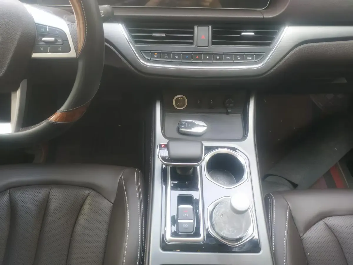 2023 BAW RuiSheng Trump M7 2.0L 144HP L4 8AT,autocango,china used car exporter,china ev exporter,chinese used car exporter,chinese used ev exporter