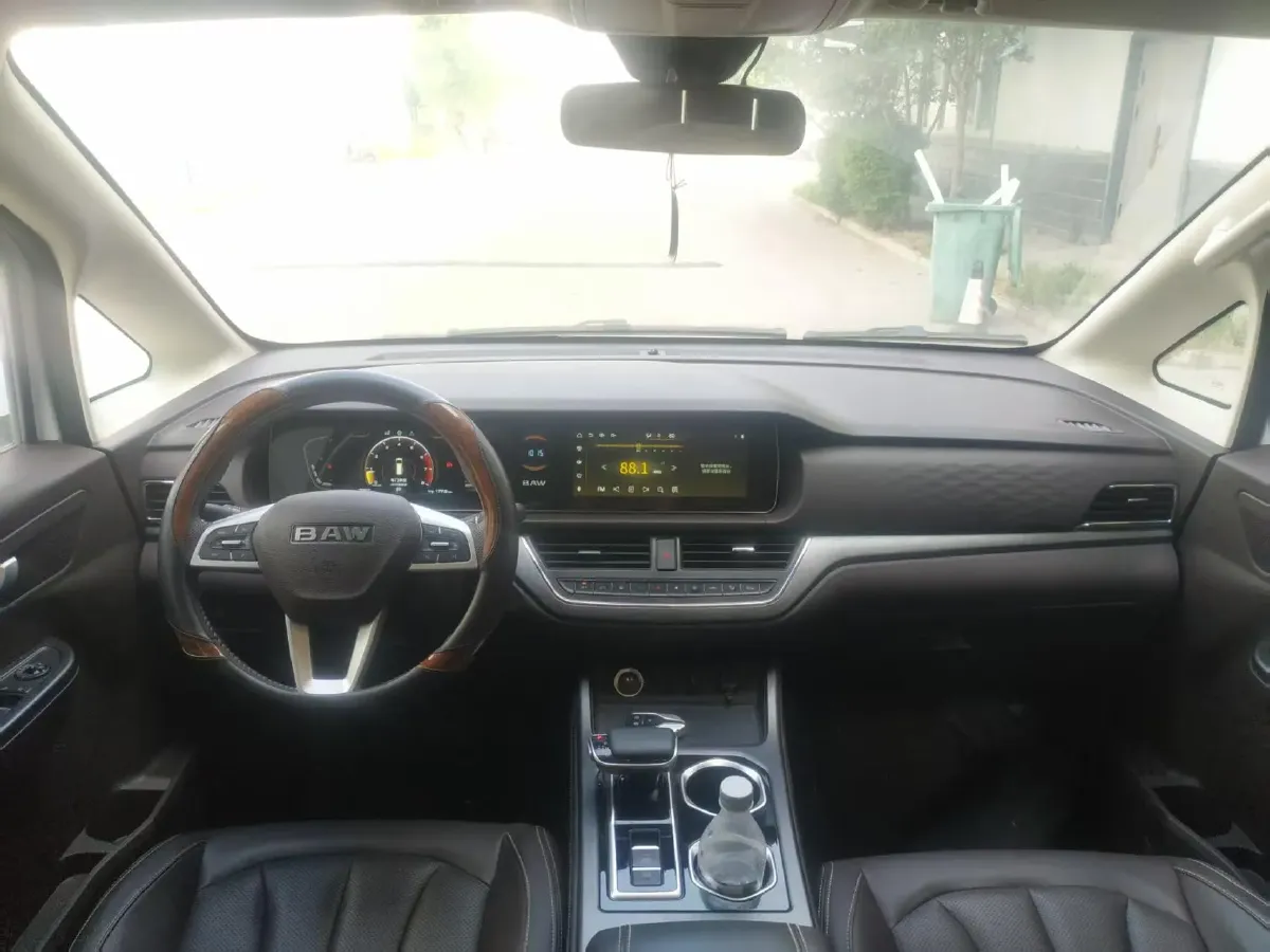 2023 BAW RuiSheng Trump M7 2.0L 144HP L4 8AT,autocango,china used car exporter,china ev exporter,chinese used car exporter,chinese used ev exporter