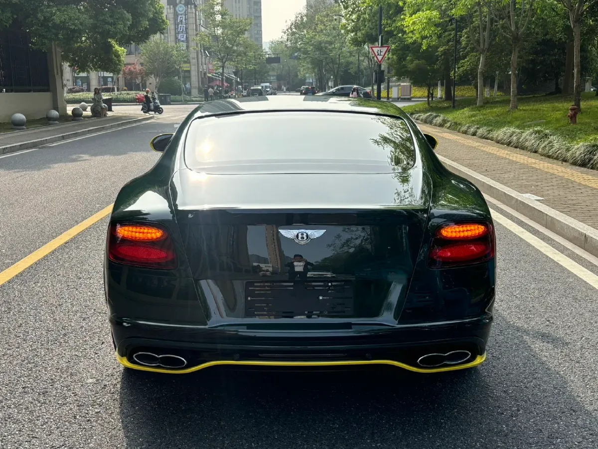 2017 Bentley Continental 4.0T 528HP V8 8AT,autocango,china used car exporter,china ev exporter,chinese used car exporter,chinese used ev exporter