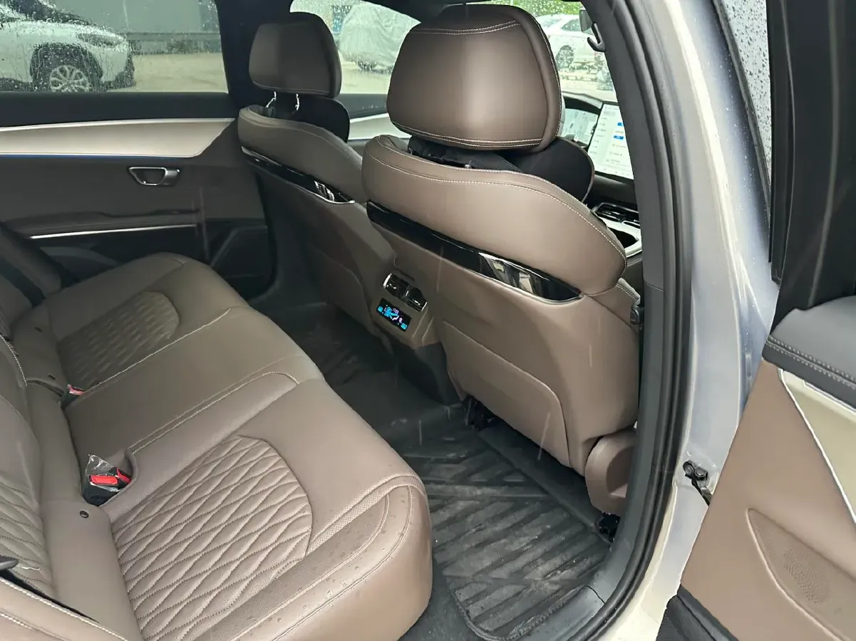 2018 Cadillac XT5 2.0T 269HP L4 9AT,autocango,china used car exporter,china ev exporter,chinese used car exporter,chinese used ev exporter