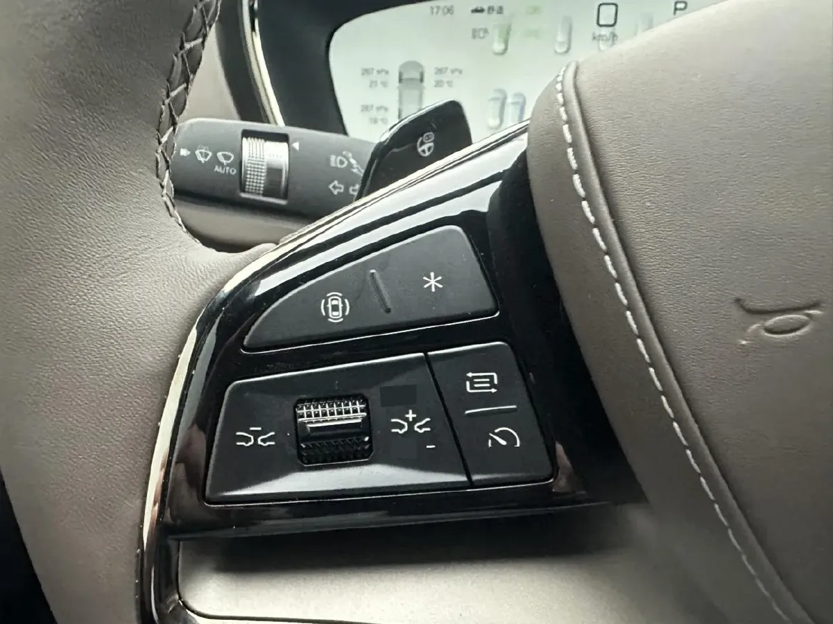 2018 Cadillac XT5 2.0T 269HP L4 9AT,autocango,china used car exporter,china ev exporter,chinese used car exporter,chinese used ev exporter