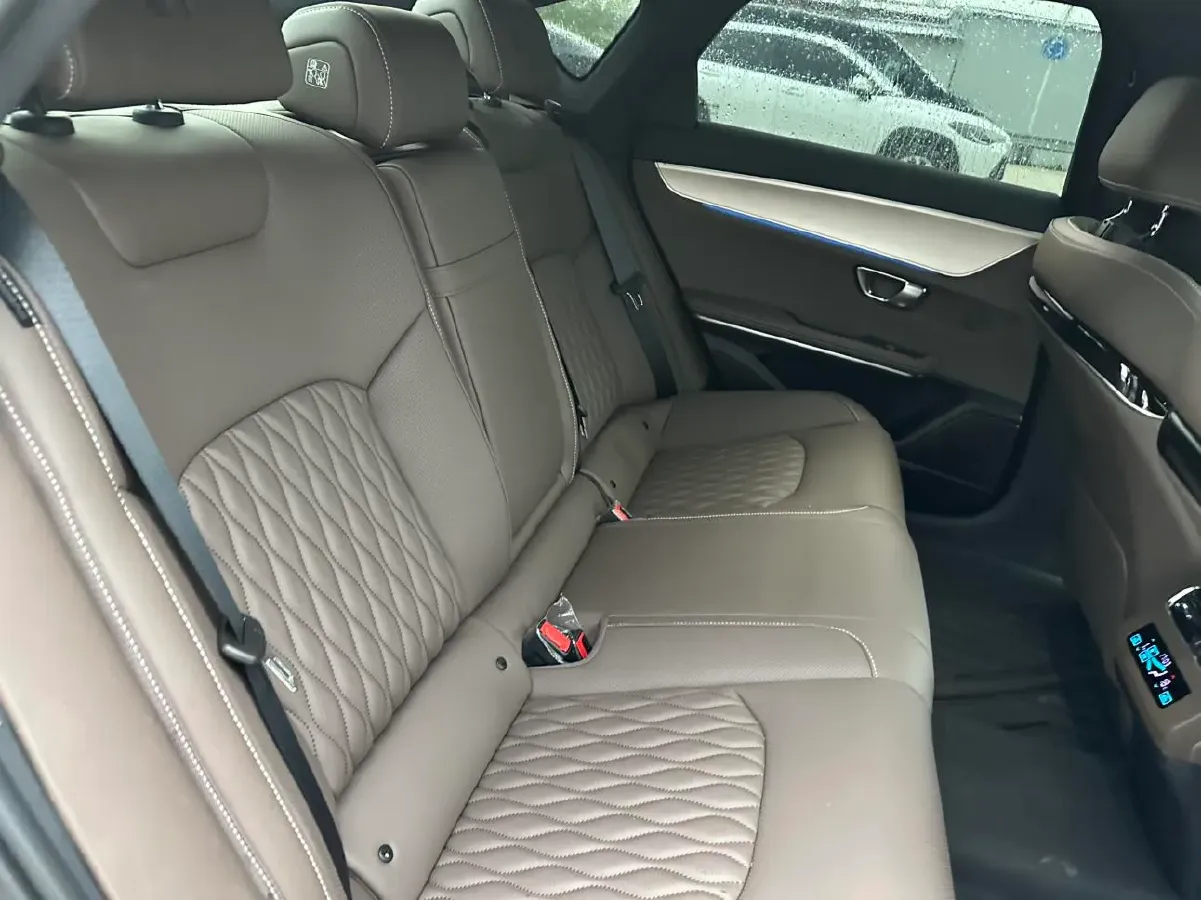 2018 Cadillac XT5 2.0T 269HP L4 9AT,autocango,china used car exporter,china ev exporter,chinese used car exporter,chinese used ev exporter