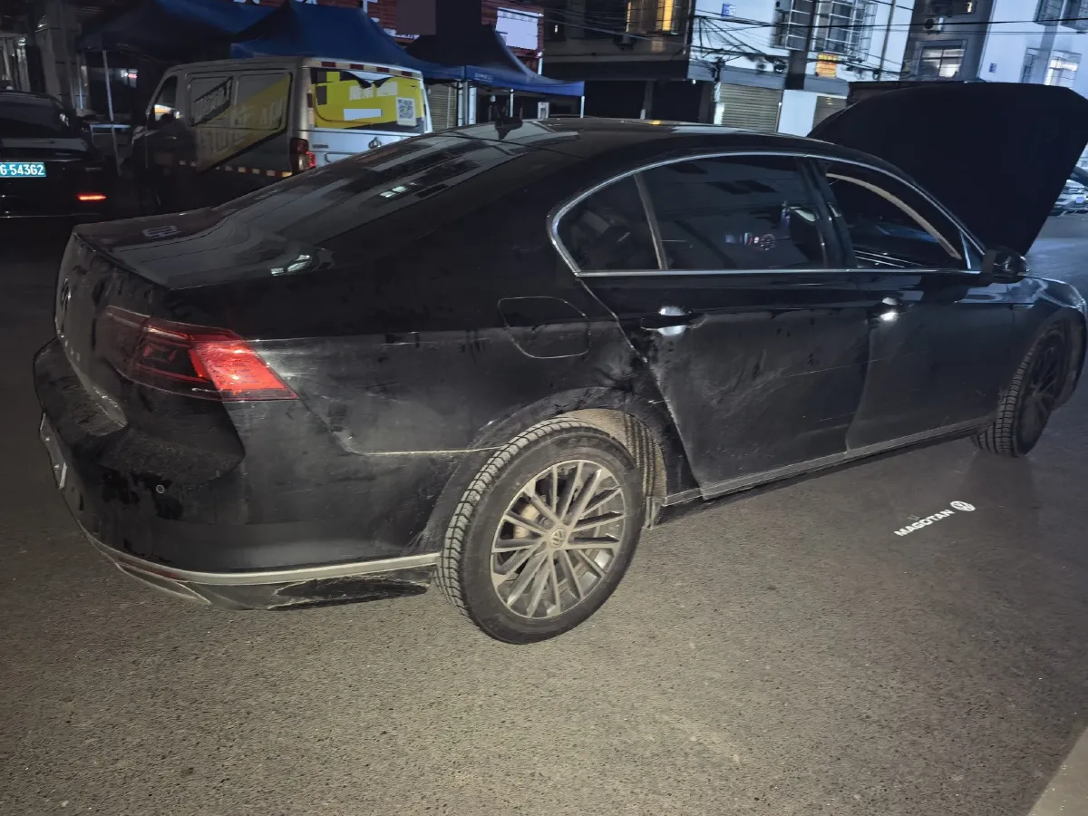 2020 Volkswagen Magotan 2.0T 186HP L4 7DCT,autocango,china used car exporter,china ev exporter,chinese used car exporter,chinese used ev exporter