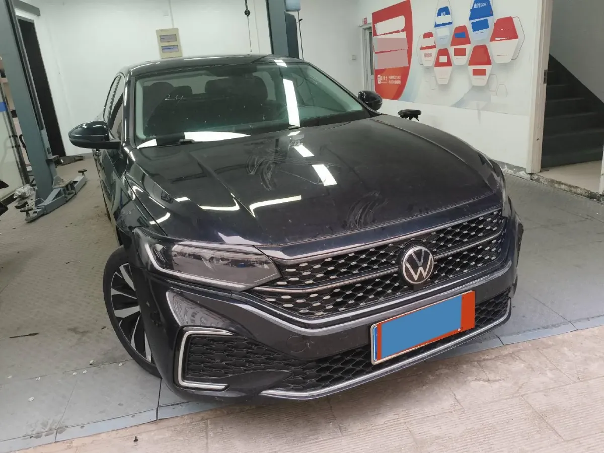 2023 Volkswagen Passat 2.0T 186HP L4 7DCT,autocango,china used car exporter,china ev exporter,chinese used car exporter,chinese used ev exporter