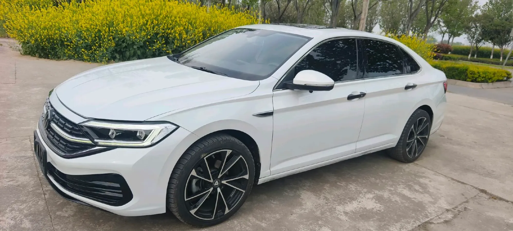 2023 Volkswagen Sagitar 1.5T 160HP L4 7DCT,autocango,china used car exporter,china ev exporter,chinese used car exporter,chinese used ev exporter