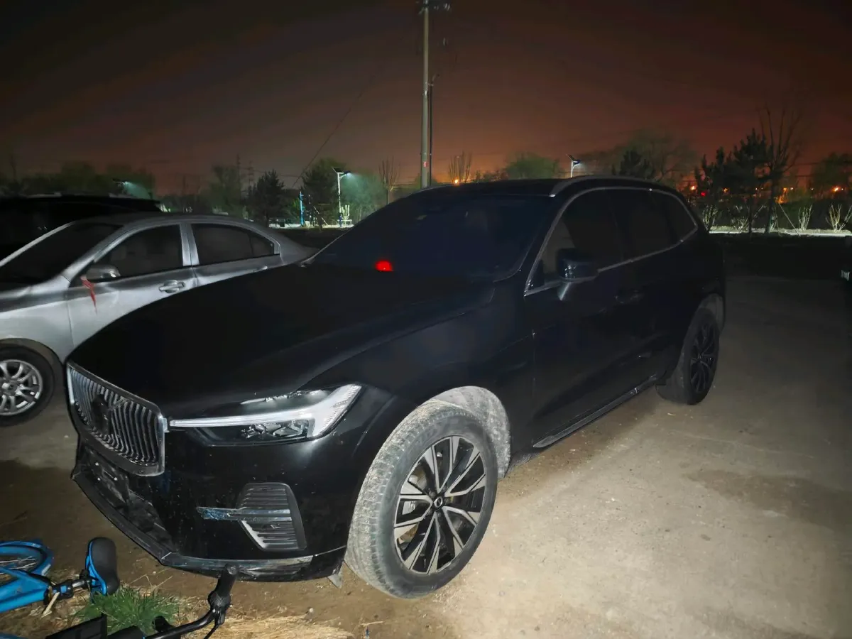 2023 Volvo XC60 2.0T 250HP L4 8AT,autocango,china used car exporter,china ev exporter,chinese used car exporter,chinese used ev exporter