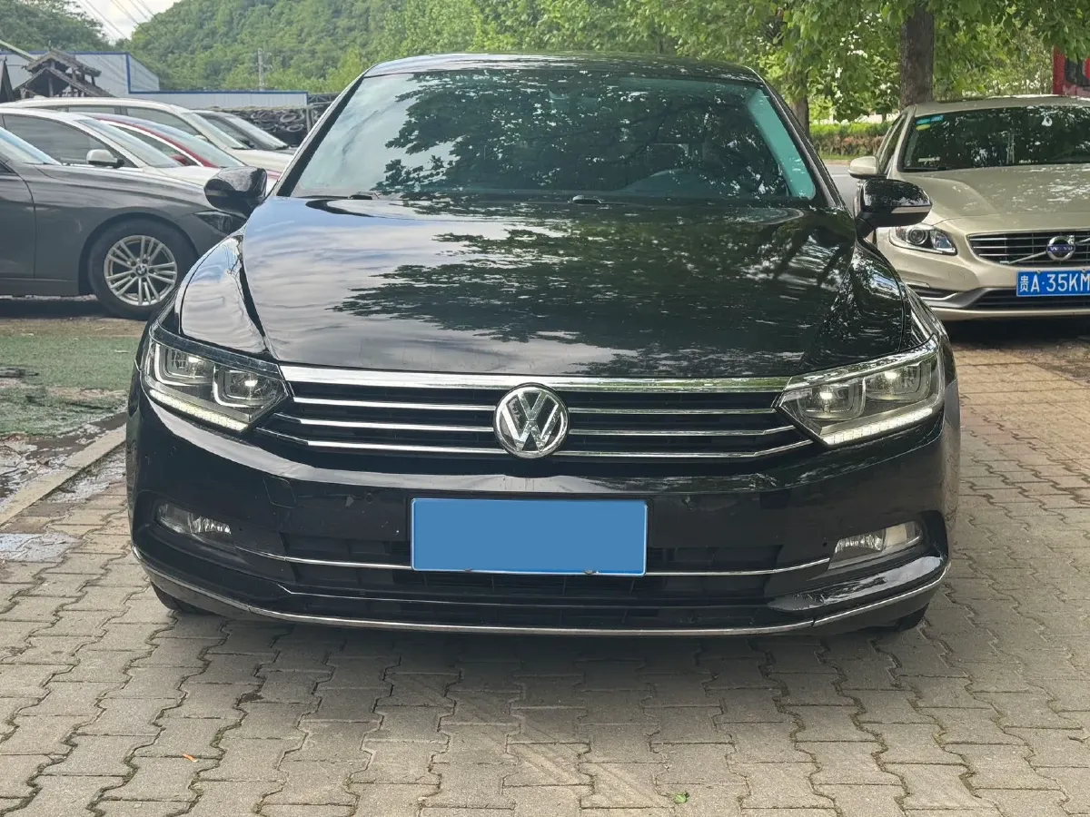 2019 Volkswagen Magotan 2.0T 186HP L4 7DCT,autocango,china used car exporter,china ev exporter,chinese used car exporter,chinese used ev exporter