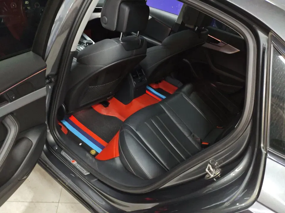 2022 Audi A4L 2.0T 190HP L4 7DCT,autocango,china used car exporter,china ev exporter,chinese used car exporter,chinese used ev exporter