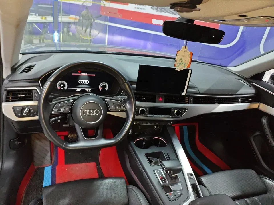2022 Audi A4L 2.0T 190HP L4 7DCT,autocango,china used car exporter,china ev exporter,chinese used car exporter,chinese used ev exporter