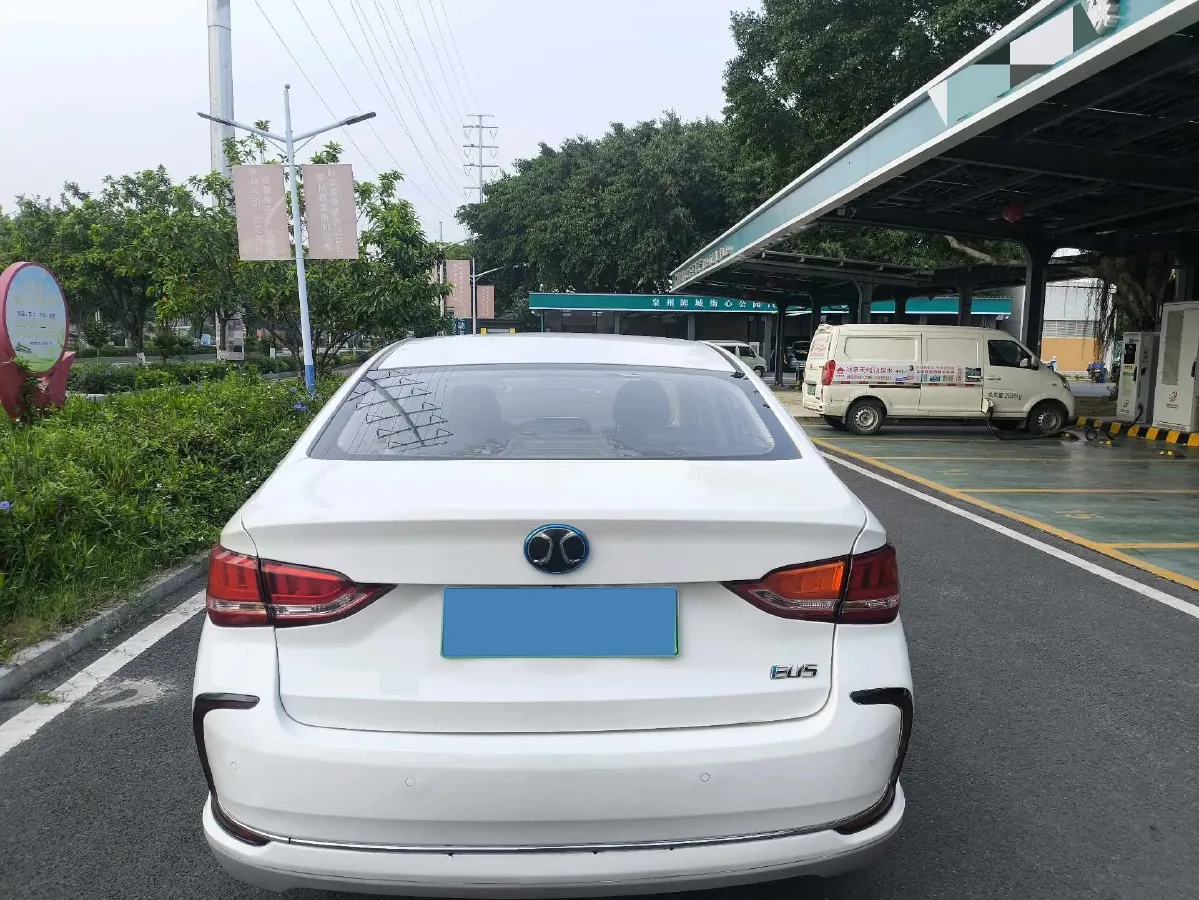 2018 BeiJing Auto EU5 BEV 53.66KWH,autocango,china used car exporter,china ev exporter,chinese used car exporter,chinese used ev exporter