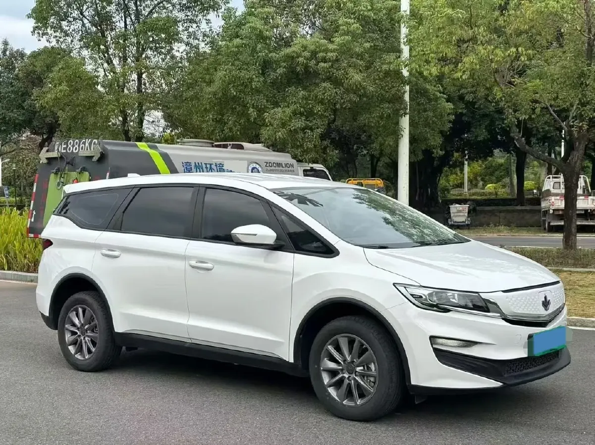 2021 Livan Maple 80v BEV 53KWH,autocango,china used car exporter,china ev exporter,chinese used car exporter,chinese used ev exporter