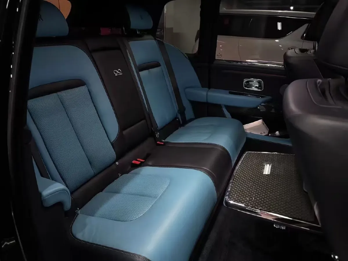 2020 Rolls-Royce Cullinan 6.7T 600HP V12 8AT,autocango,china used car exporter,china ev exporter,chinese used car exporter,chinese used ev exporter