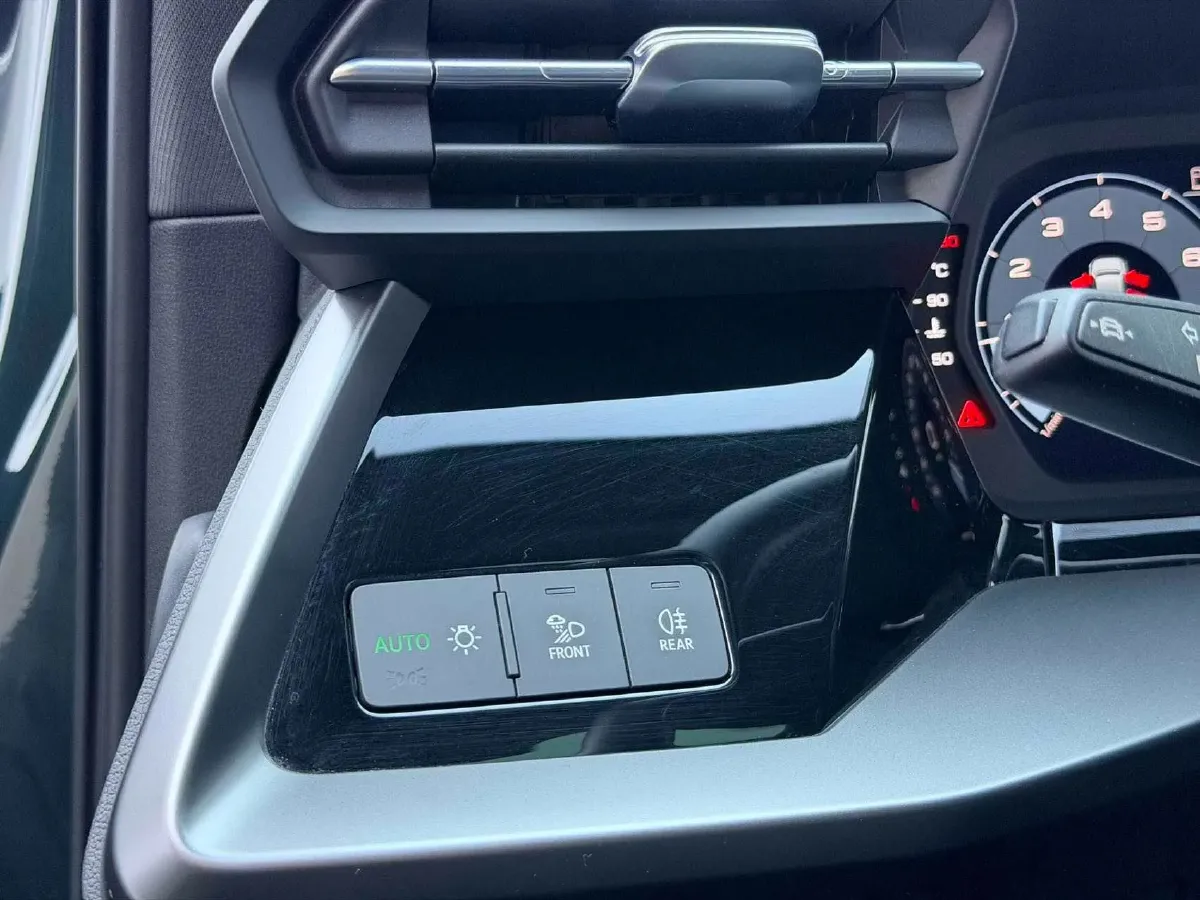 2022 Audi A3 1.4T 150HP L4 7DCT,autocango,china used car exporter,china ev exporter,chinese used car exporter,chinese used ev exporter