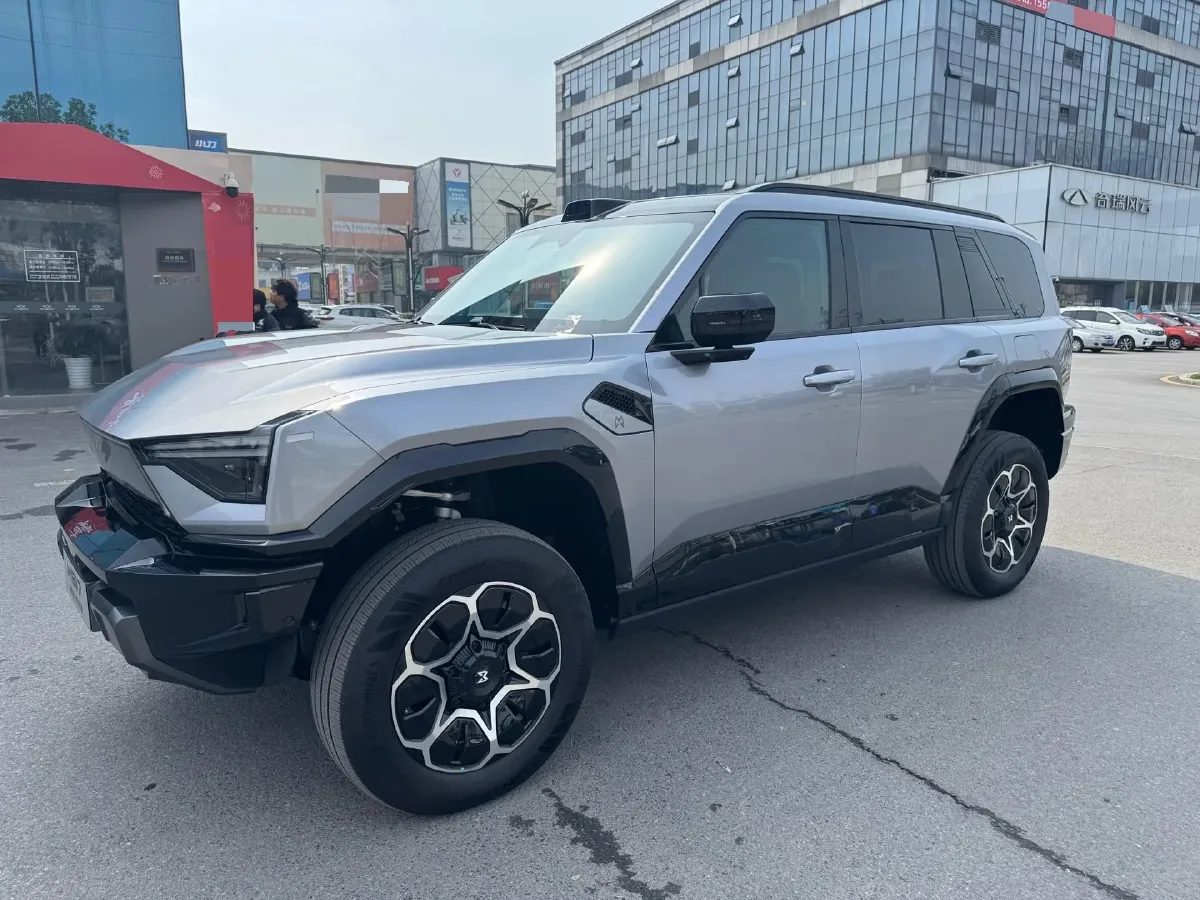 2025 Jetour Zongheng G700 2.0T 211HP L4 2DHT PHEV,autocango,china used car exporter,china ev exporter,chinese used car exporter,chinese used ev exporter