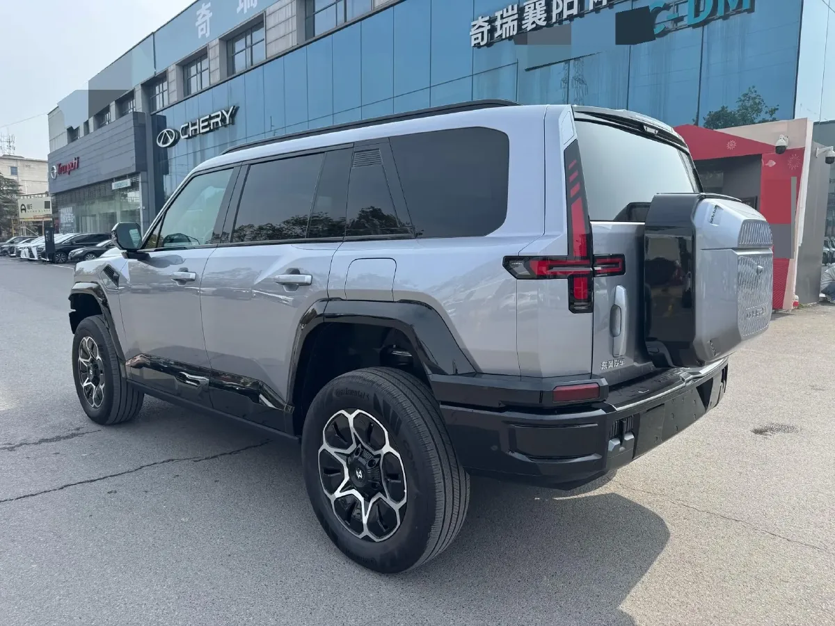 2025 Jetour Zongheng G700 2.0T 211HP L4 2DHT PHEV,autocango,china used car exporter,china ev exporter,chinese used car exporter,chinese used ev exporter